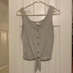 Slightly cropped tank with tie
